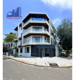 Nhà phố huyện Nhà Bè TP.HCM 1 hầm 4 tầng 550m2